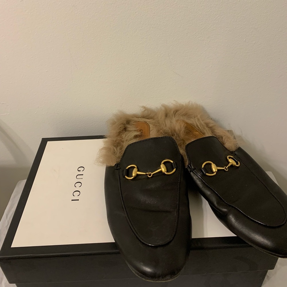Gucci Black Leather fur lined mules